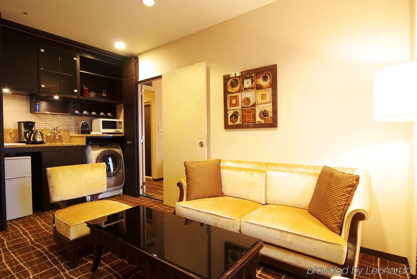 Doubletree By Hilton Naha Hotel Phòng bức ảnh